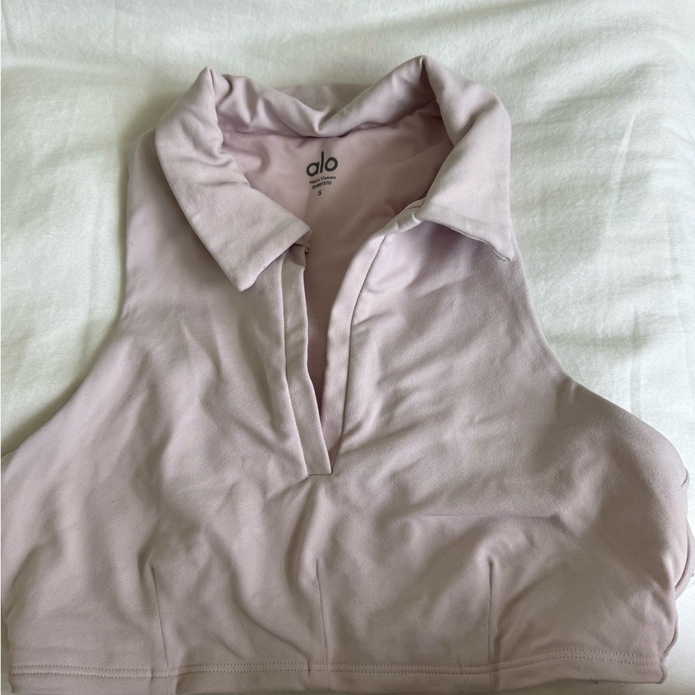 ALO Yoga Women's Light Pink Collared Tank Top